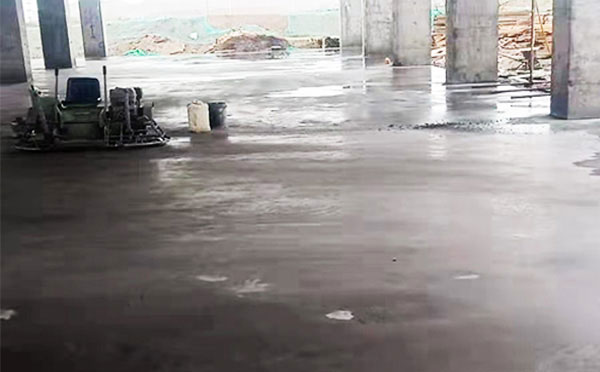 乌尔禾不发火地面